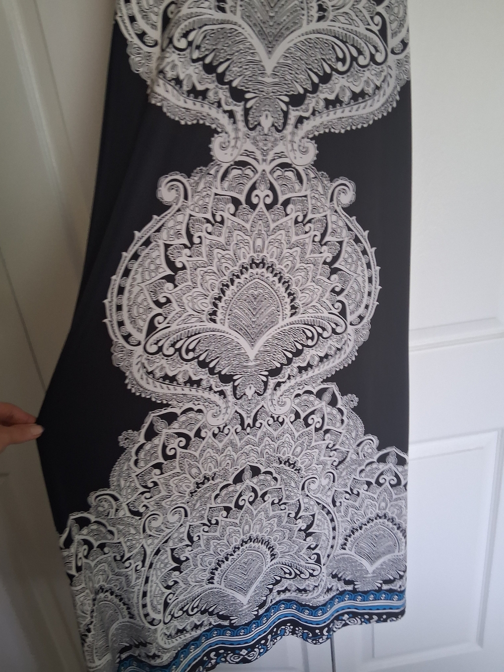 INC International Concepts Black and White Paisley Maxi Dress with Blue Trim - Picture 5 of 6